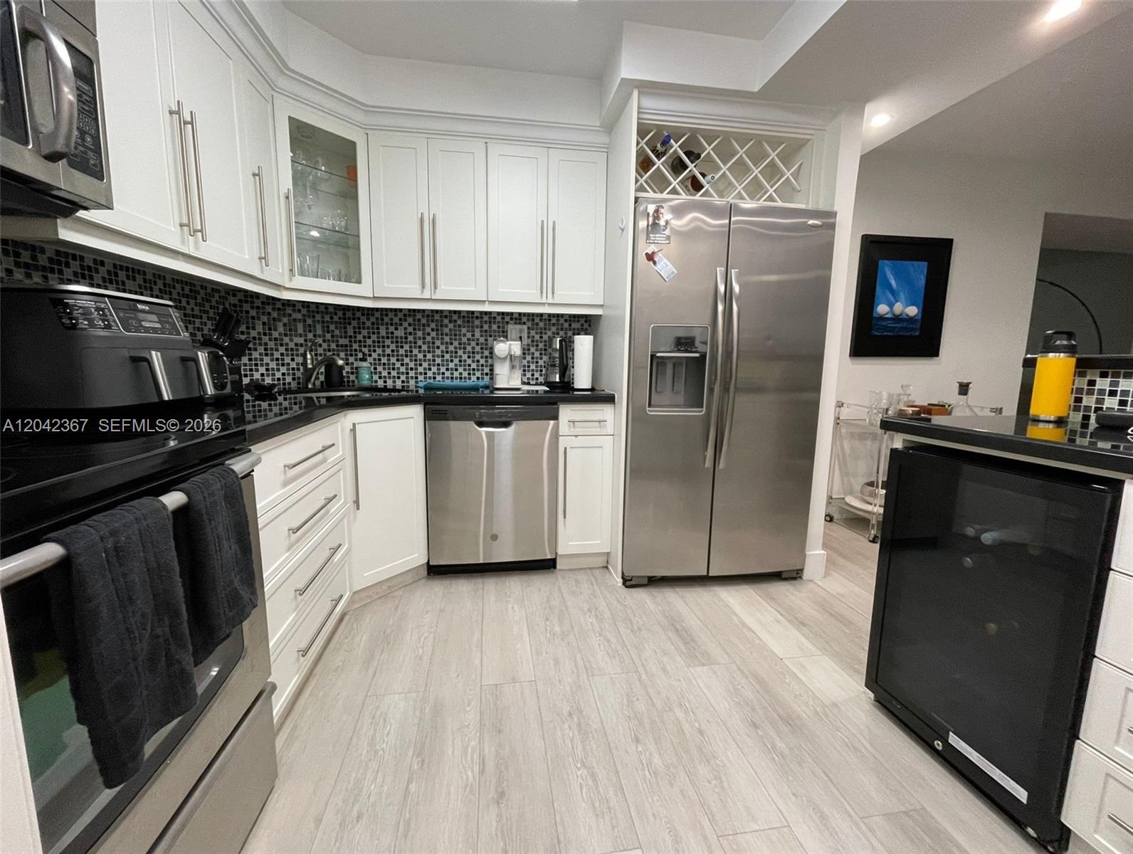 2333 Brickell Avenue 314 Property Photo 2
