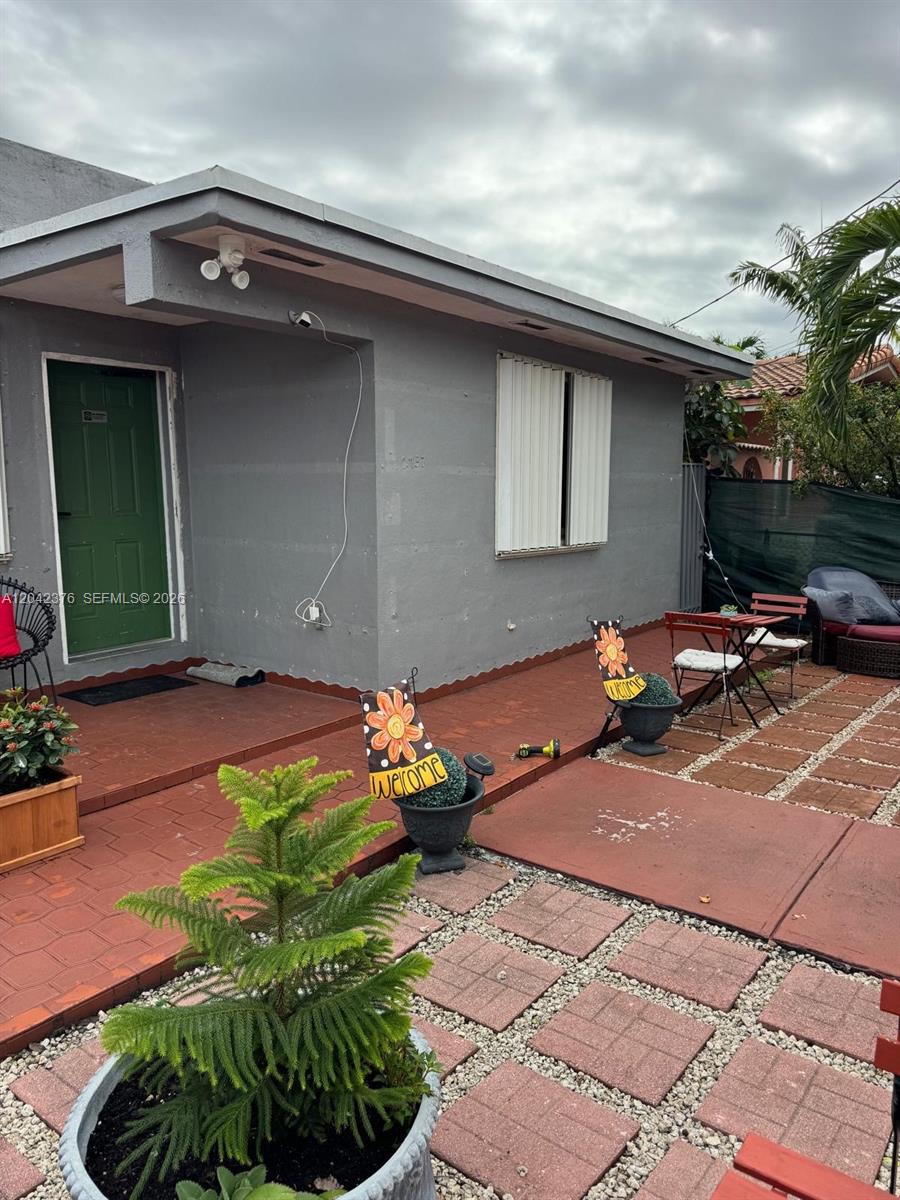 2737 Nw 13th Avenue Property Photo 5