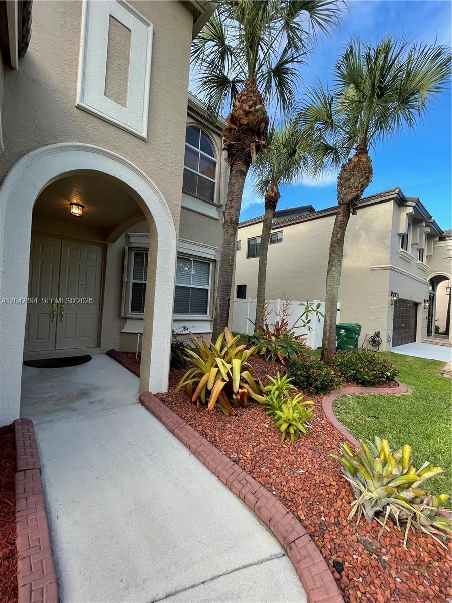 A12042394 Property Photo 3