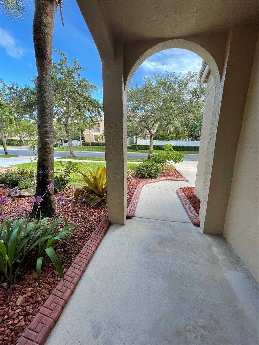 A12042394 Property Photo 4