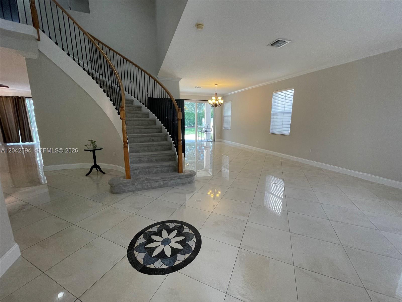 A12042394 Property Photo 7