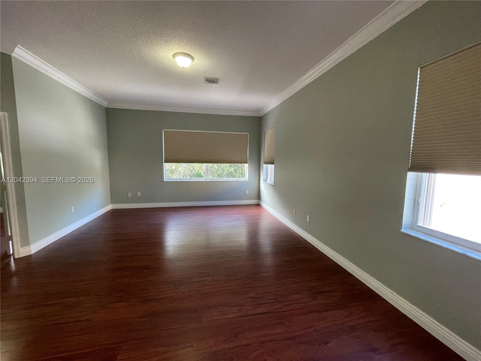 A12042394 Property Photo 23