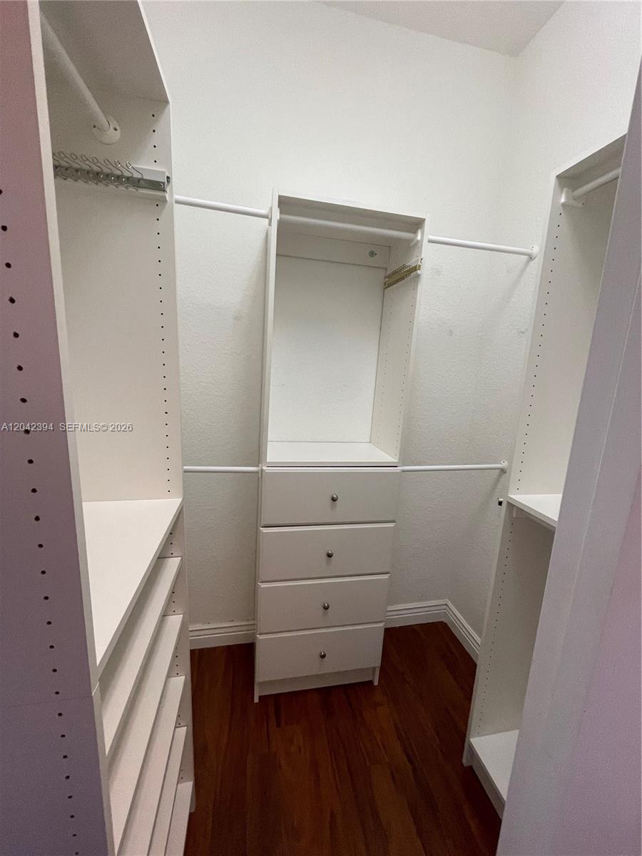 A12042394 Property Photo 27