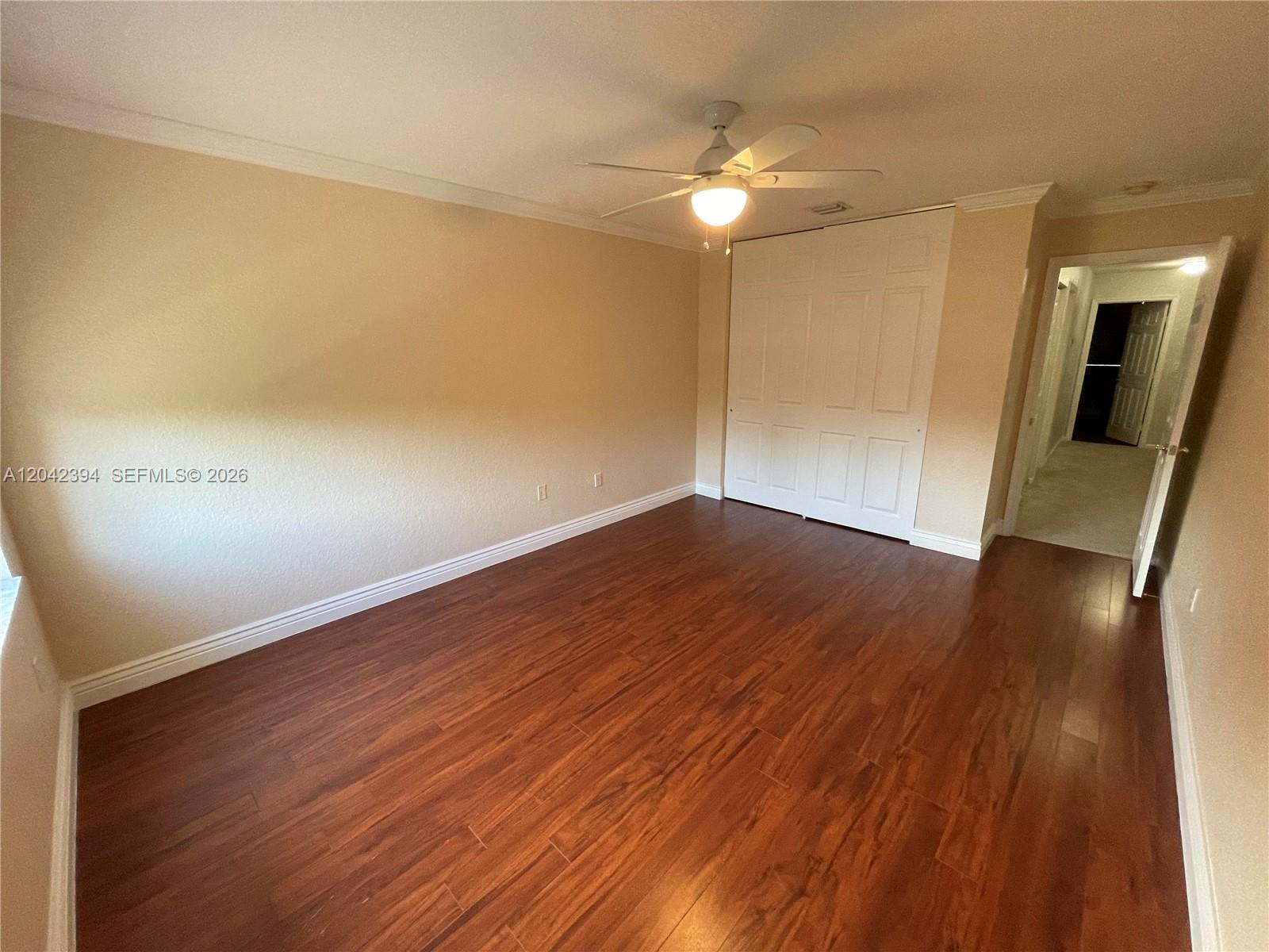 A12042394 Property Photo 39