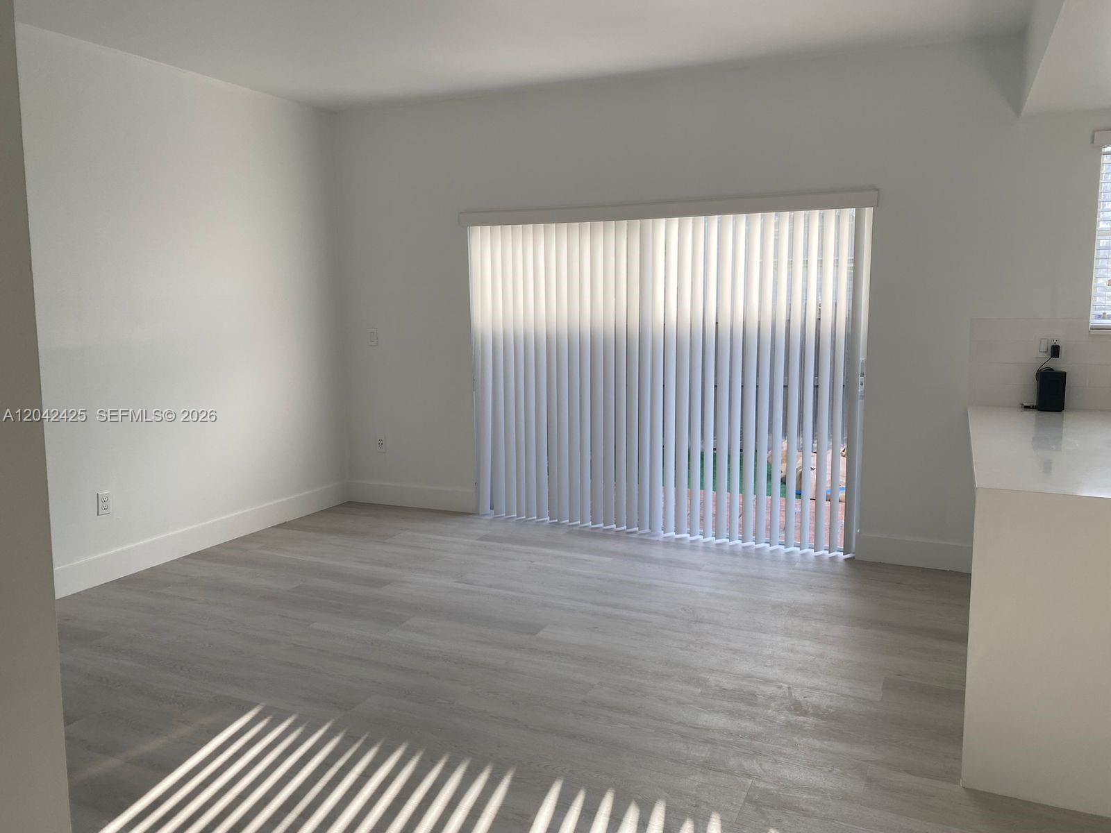 5245 Nw 112th Avenue 8 Property Photo 11