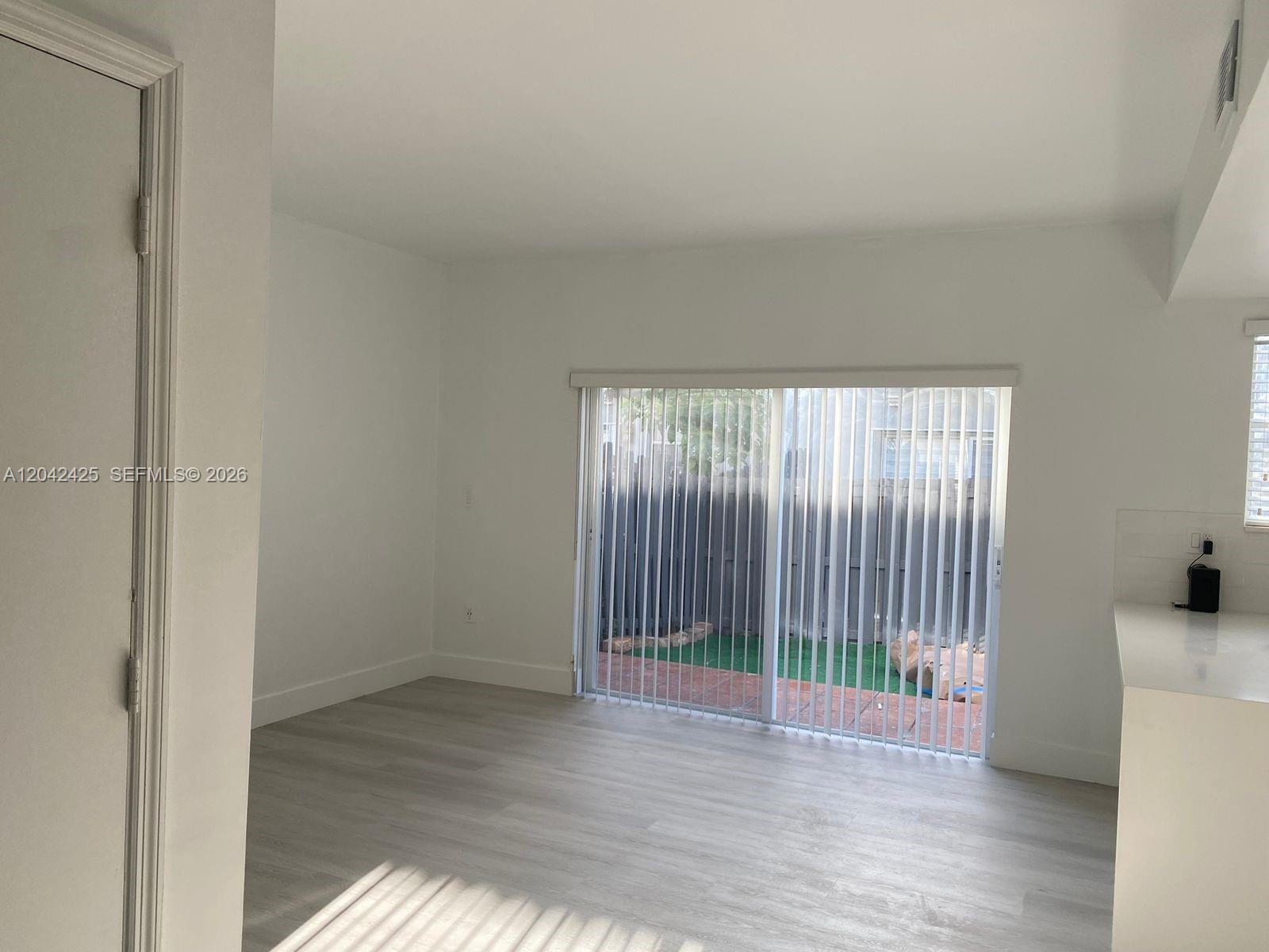 5245 Nw 112th Avenue 8 Property Photo 12