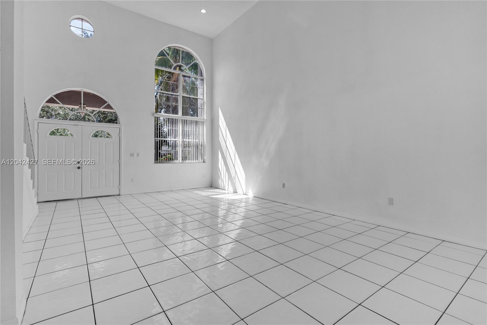 15251 Nw 89th Avenue Property Photo 5