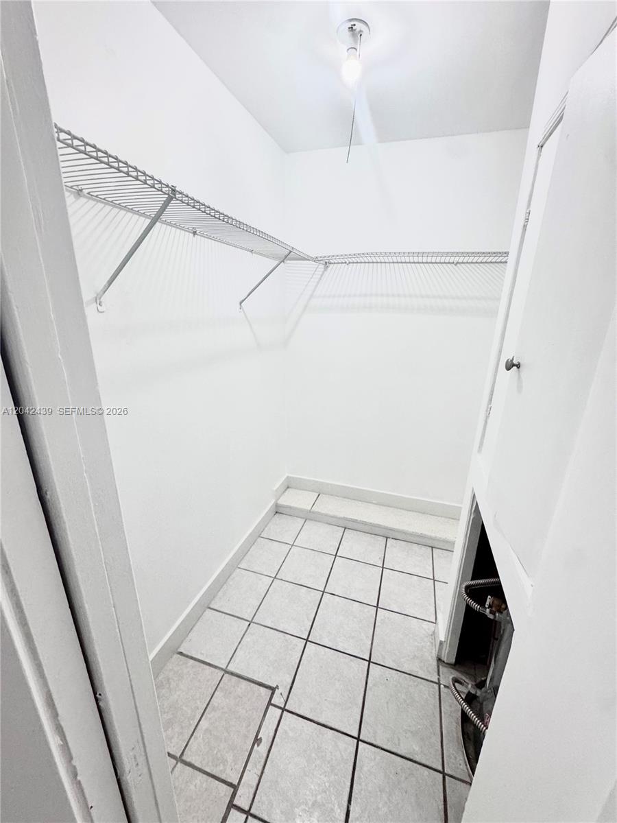 2732 Sw 22nd Street 3 Property Photo 8