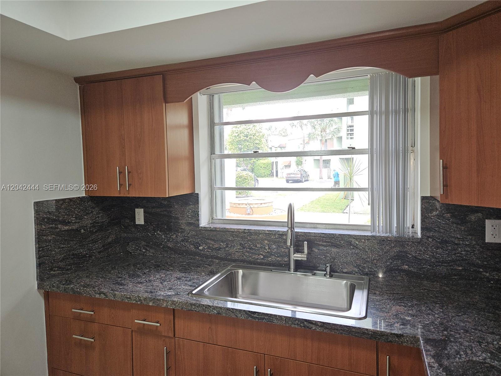 11071 Nw 7th Street 104-15 Property Photo 11