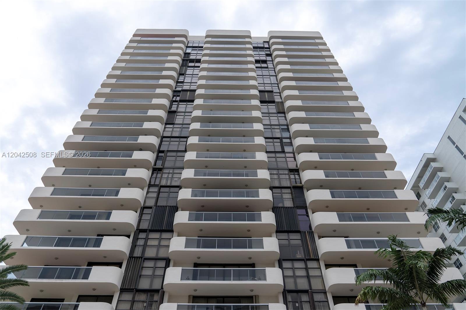 5757 Collins Avenue 1604 Property Photo 3