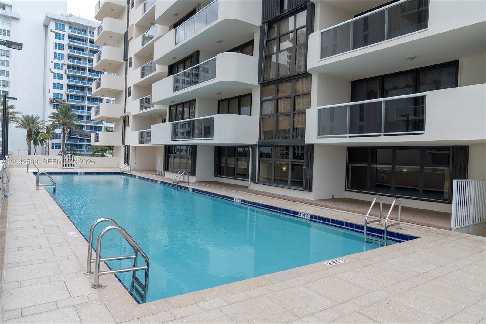5757 Collins Avenue 1604 Property Photo 9