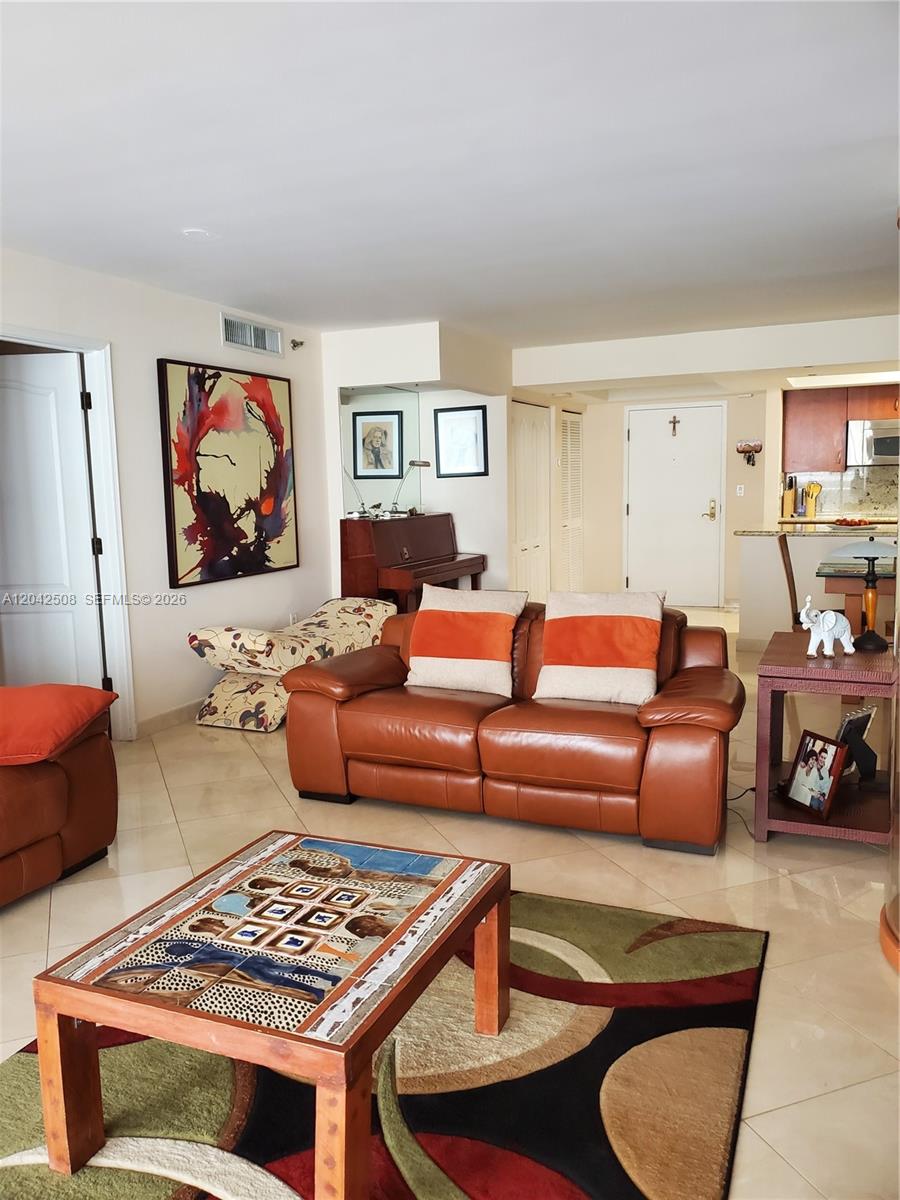 5757 Collins Avenue 1604 Property Photo 43