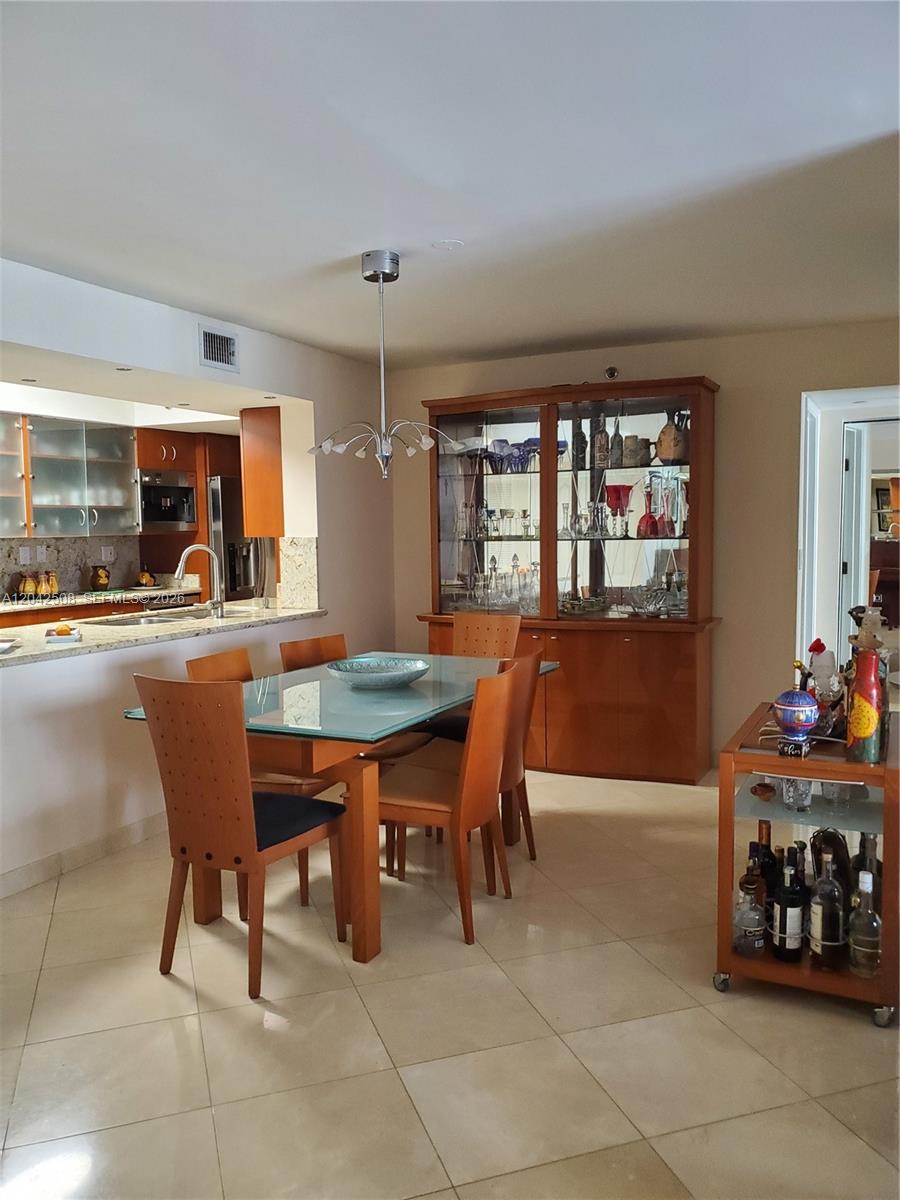 5757 Collins Avenue 1604 Property Photo 45
