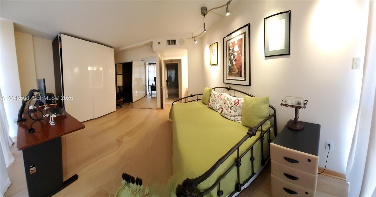 5757 Collins Avenue 1604 Property Photo 53