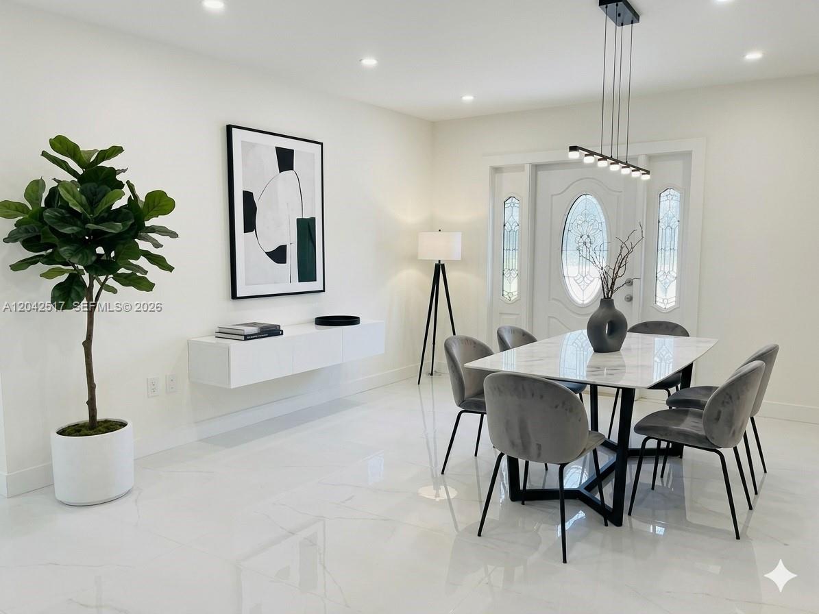 A12042517 Property Photo 8