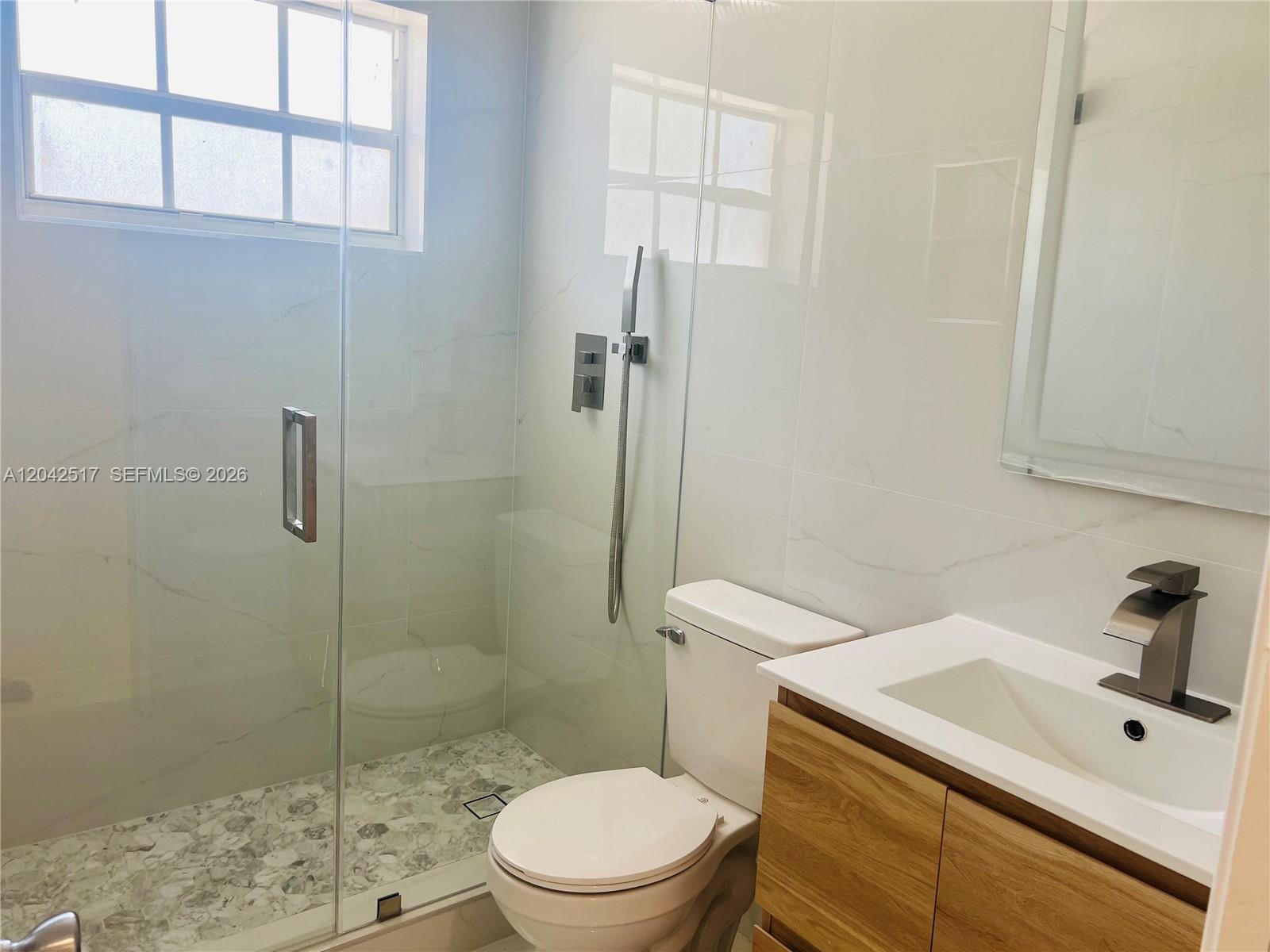 A12042517 Property Photo 14