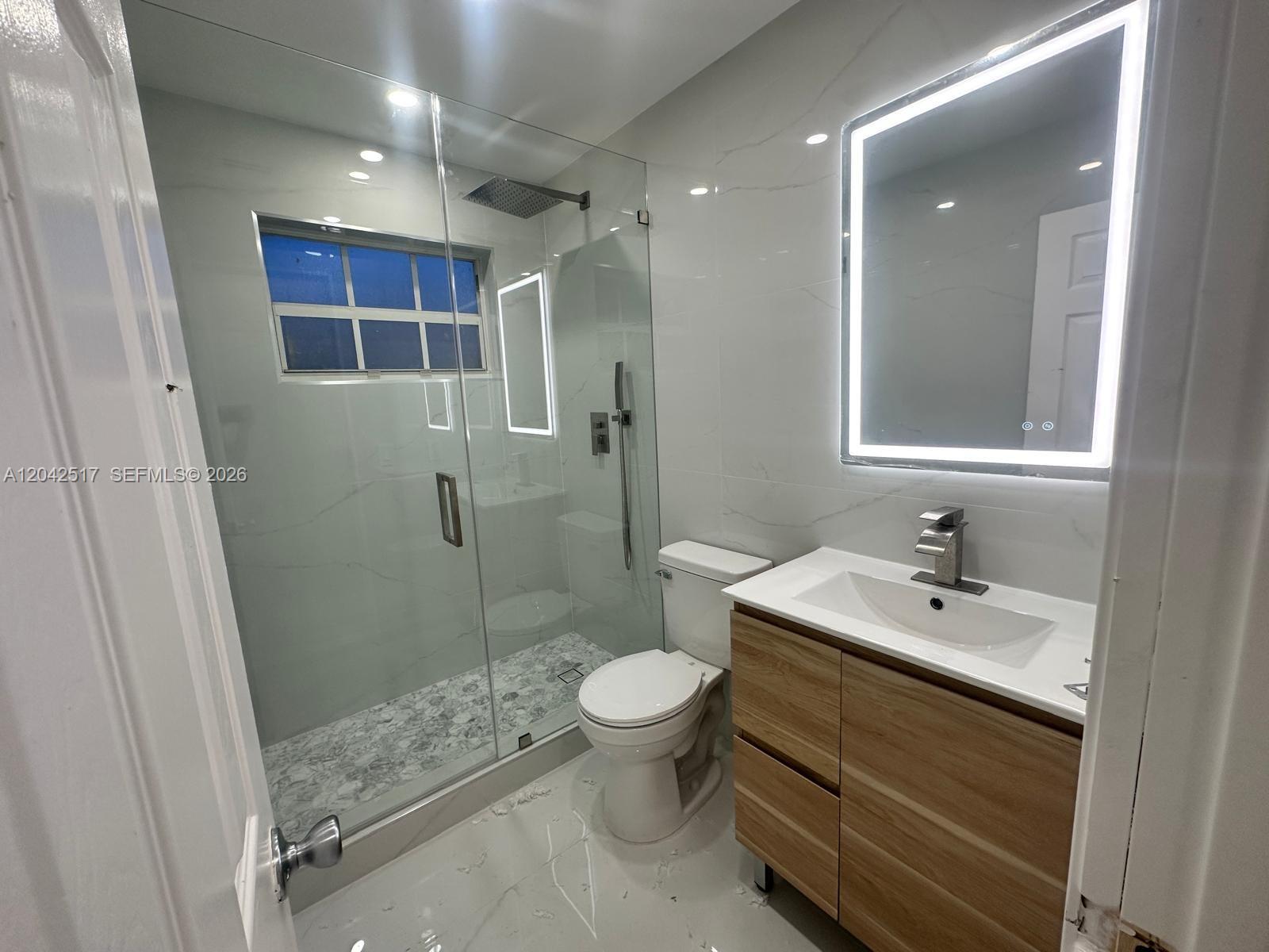 A12042517 Property Photo 15