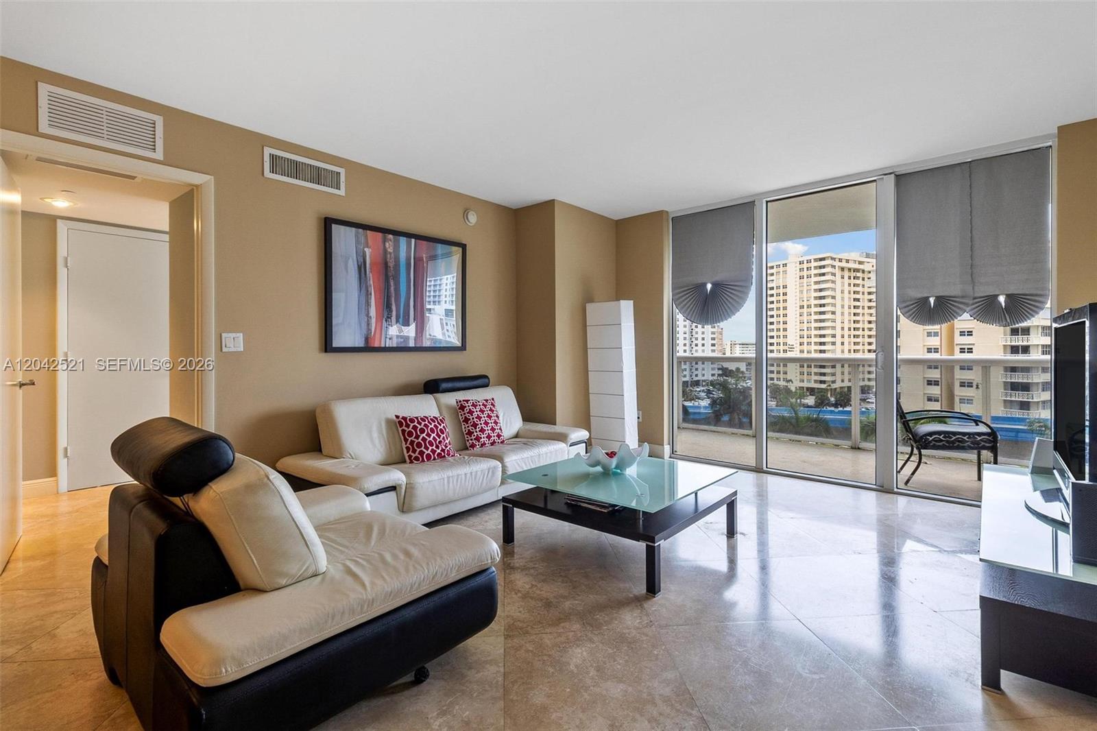 1800 S Ocean Drive 608 Property Photo 5