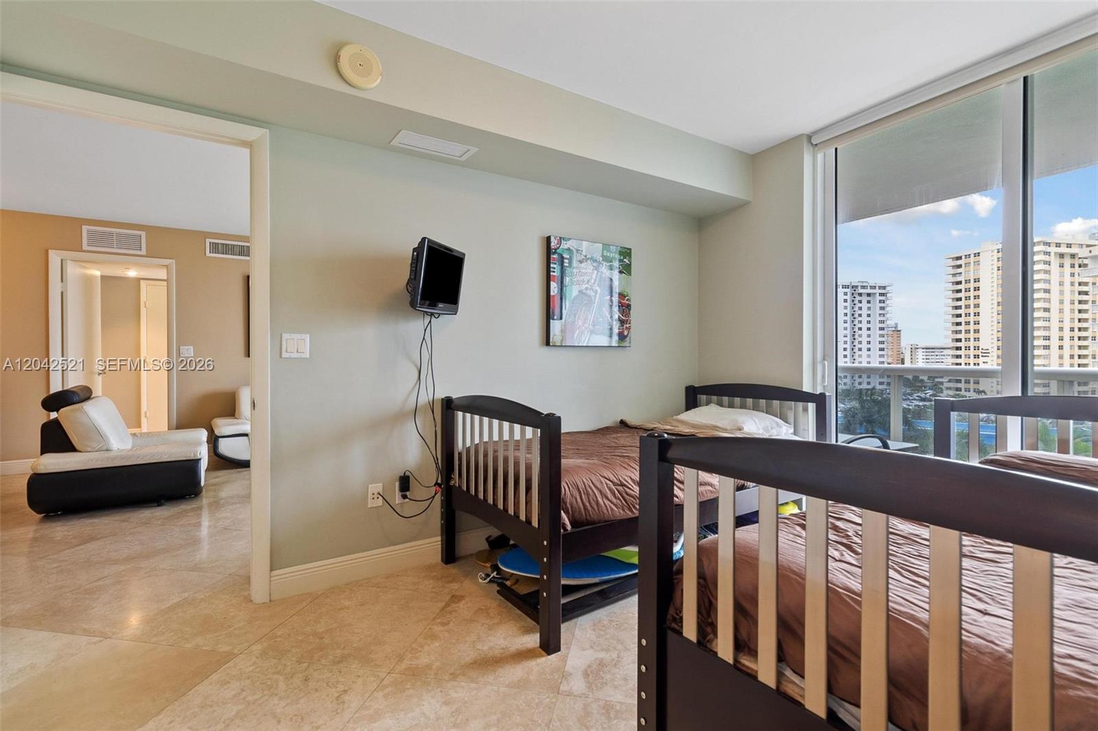 1800 S Ocean Drive 608 Property Photo 18
