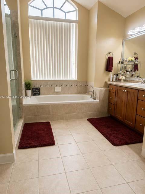 4351 Leicester Court Property Photo 9