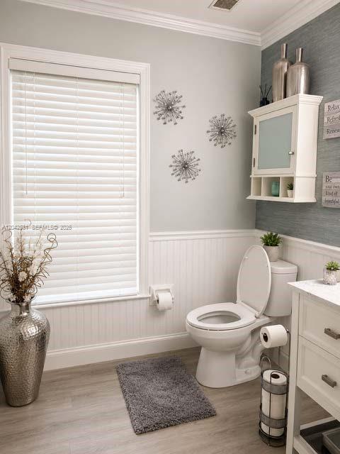 4351 Leicester Court Property Photo 13