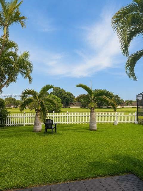 4351 Leicester Court Property Photo 17