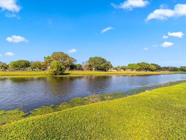 4351 Leicester Court Property Photo 18