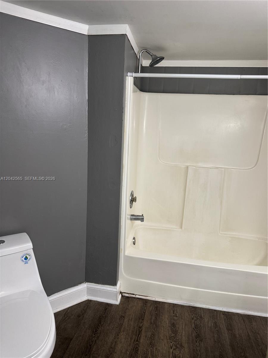 9429 Fontainebleau Boulevard 105-33 Property Photo 8