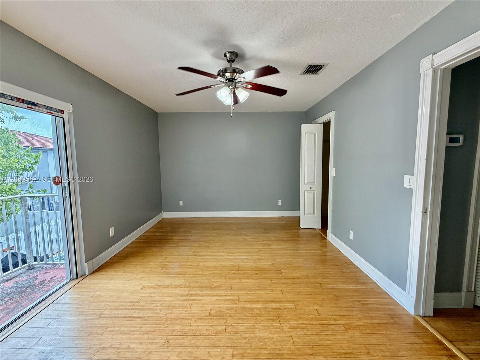 2825 Sw 127th Way Property Photo 7