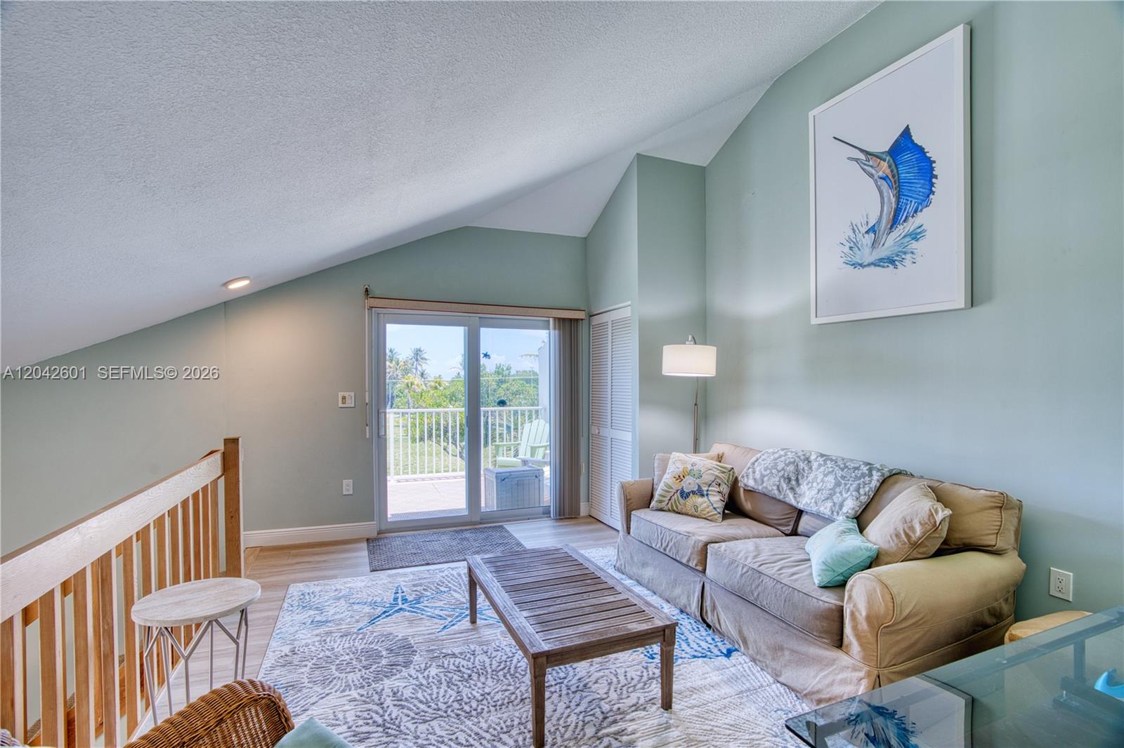 A12042601 Property Photo 14