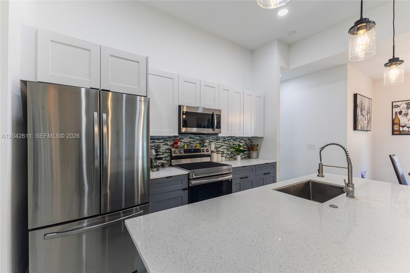 365 Ranier Avenue Property Photo 12