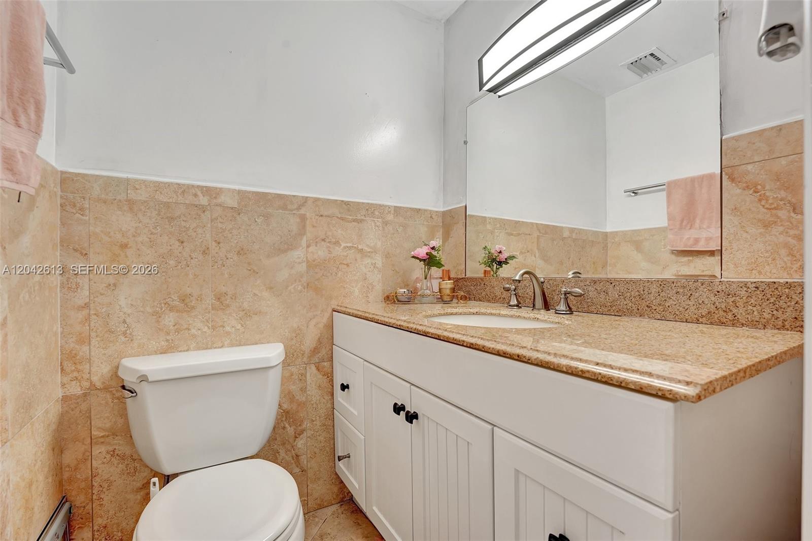 1950 S Ocean Drive 6b Property Photo 21
