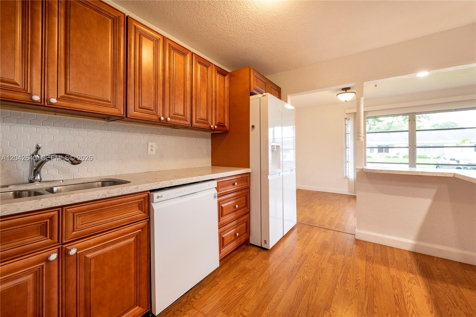 8555 Nw 10th Street B106 Property Photo 4