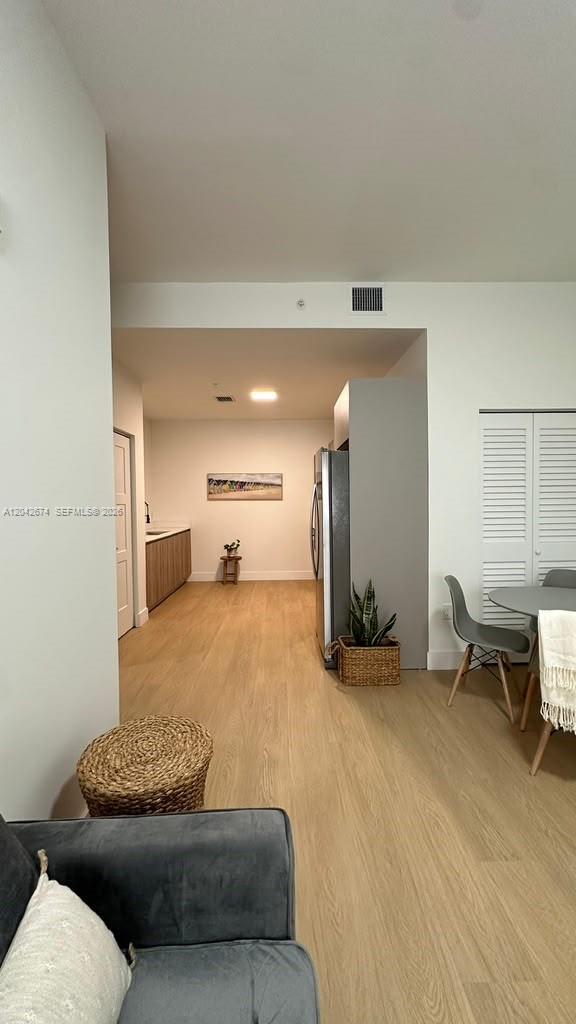 3728 Nw 19th Avenue 101 Property Photo 2
