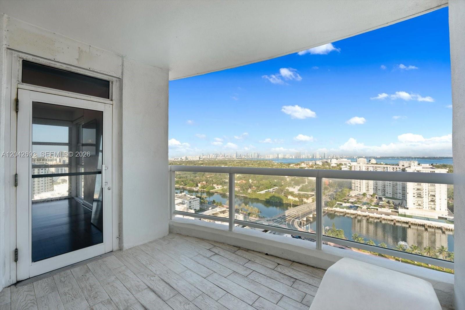 4201 Collins Avenue 2301 Property Photo 8