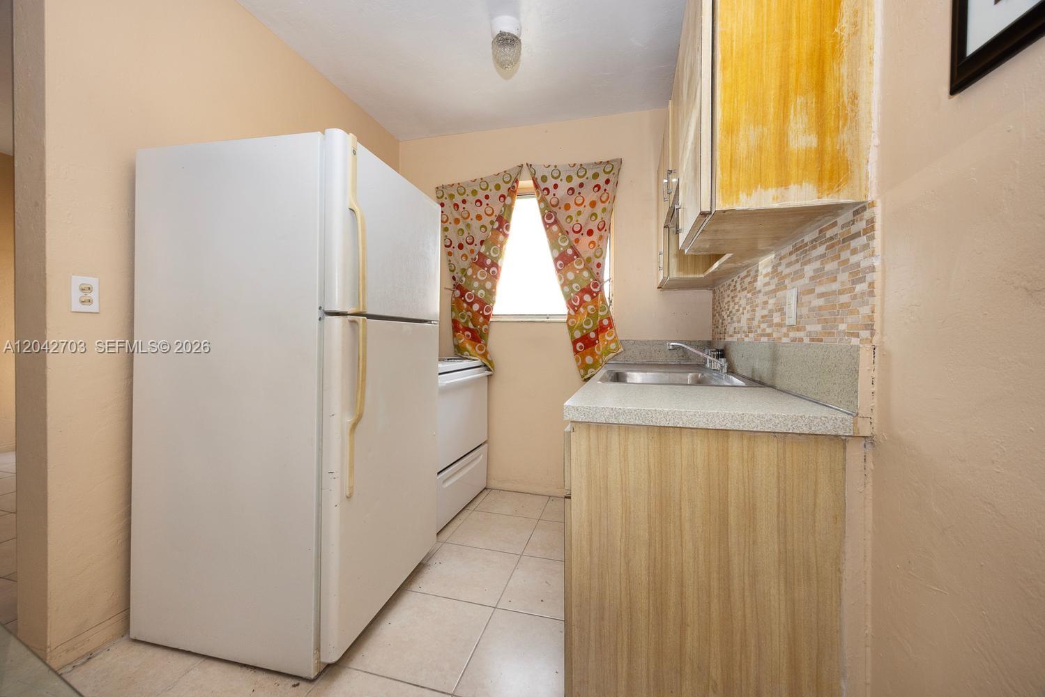 1915 Nw 28th Street Property Photo 20
