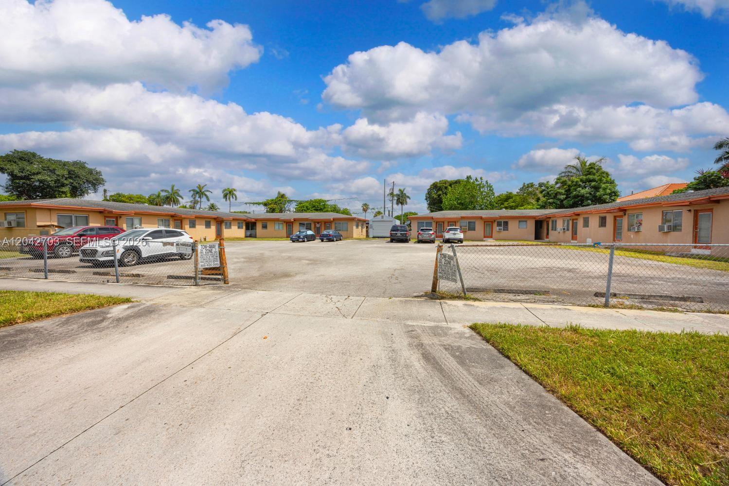 1915 Nw 28th Street Property Photo 35