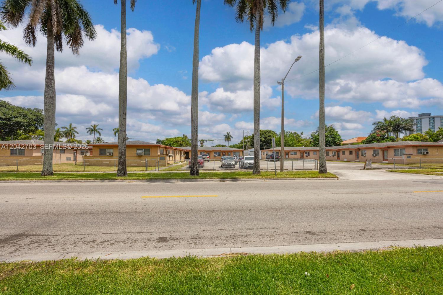 1915 Nw 28th Street Property Photo 36