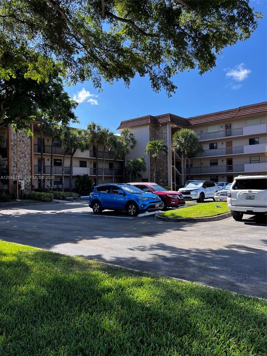 4975 E Sabal Palm Boulevard 304 Property Photo 1