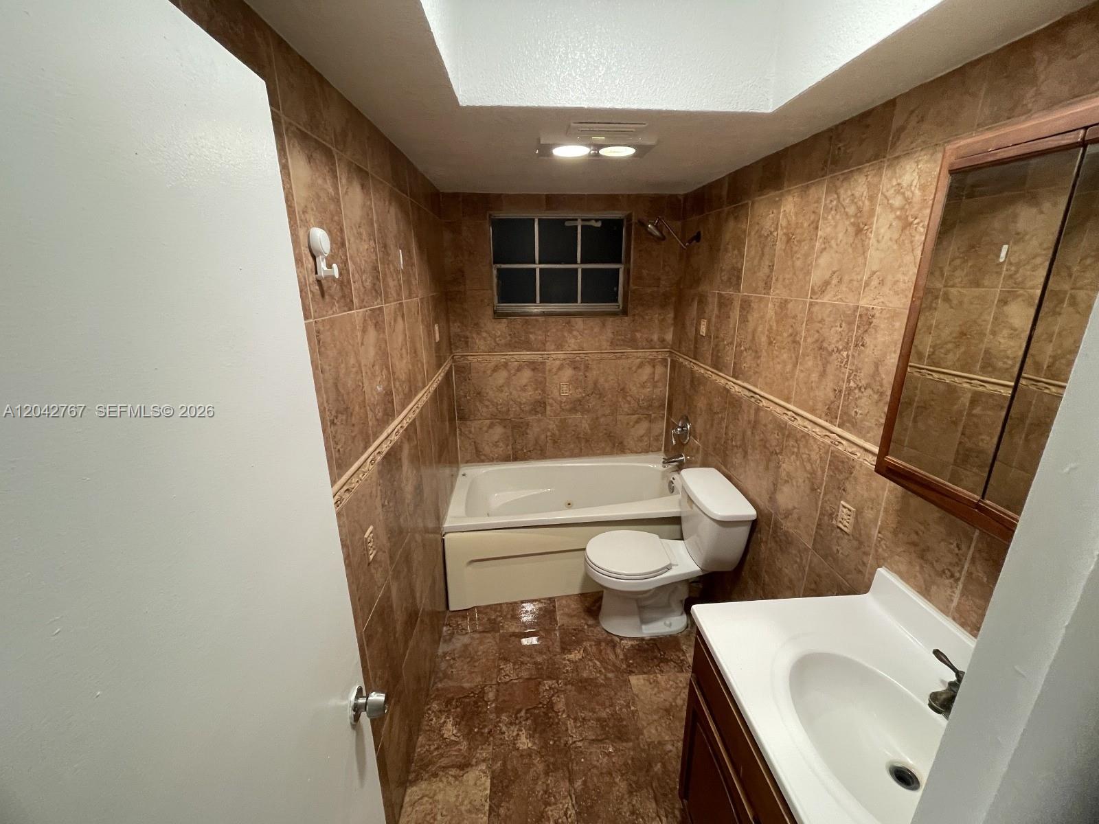 20490 Nw 7th Avenue 5 Property Photo 16
