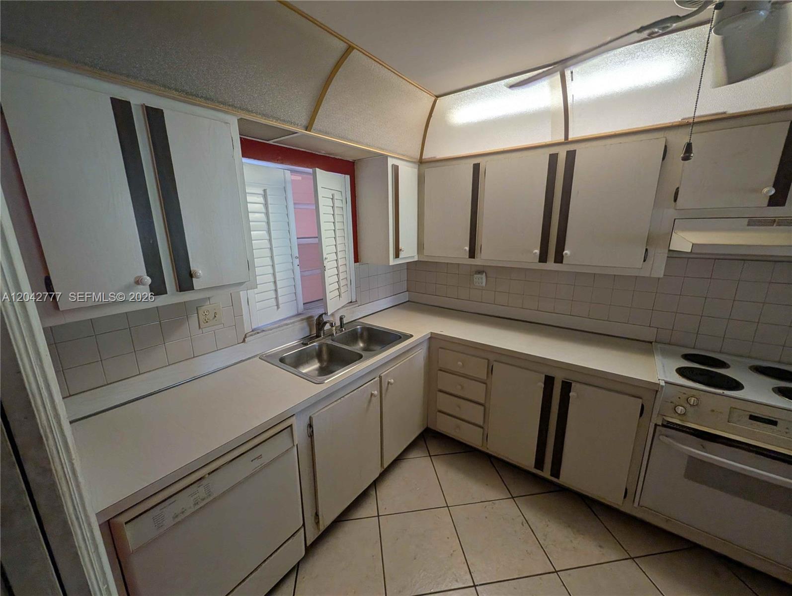 9495 Evergreen Place 102 Property Photo 6