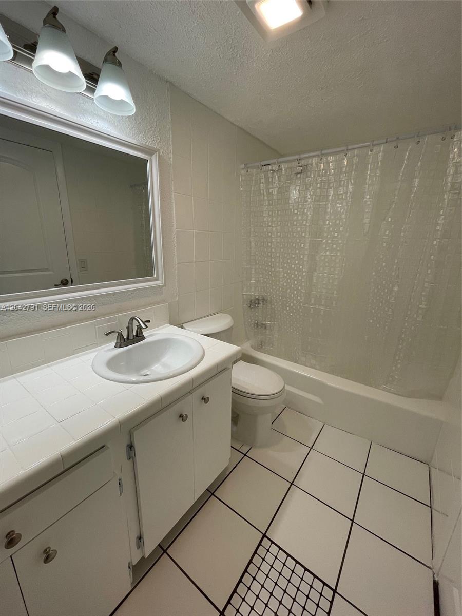 10832 Sw 88th Street U13 Property Photo 7