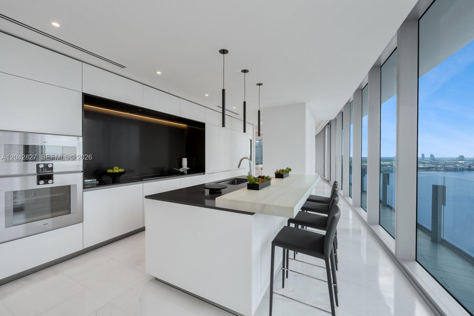 300 Biscayne Boulevard Way 2701 Property Photo 10