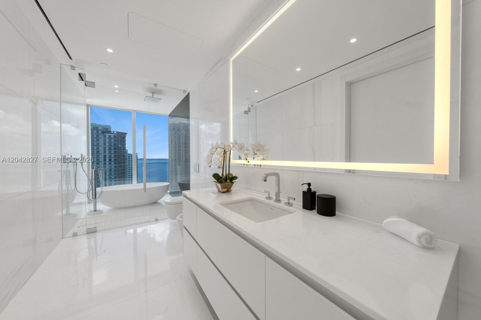 300 Biscayne Boulevard Way 2701 Property Photo 18