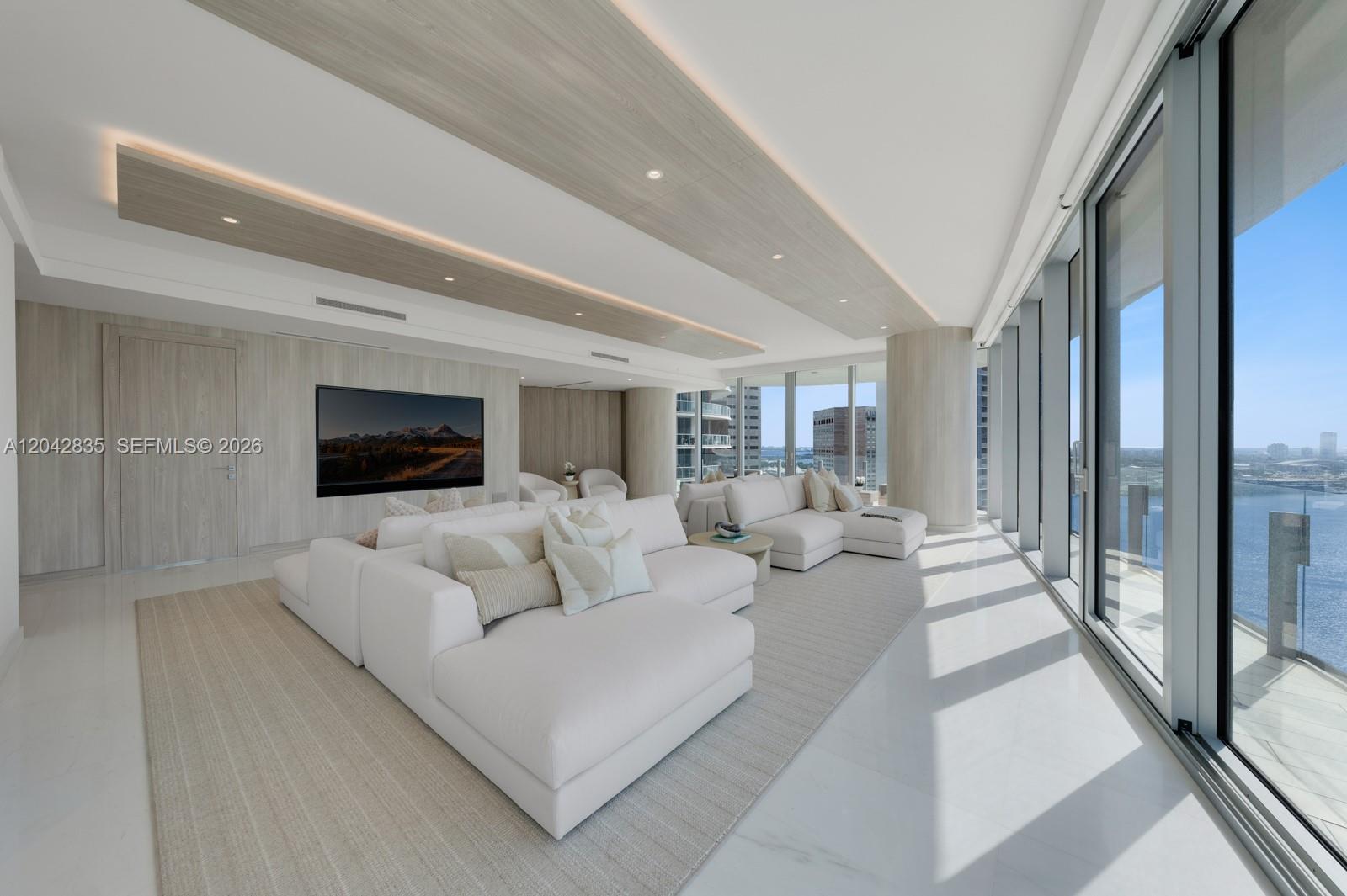 300 Biscayne Boulevard Way 2701 Property Photo 5