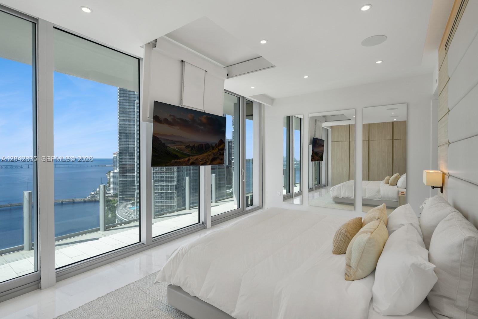 300 Biscayne Boulevard Way 2701 Property Photo 16