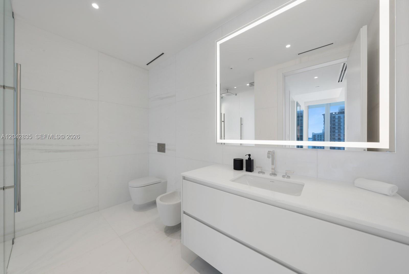 300 Biscayne Boulevard Way 2701 Property Photo 24
