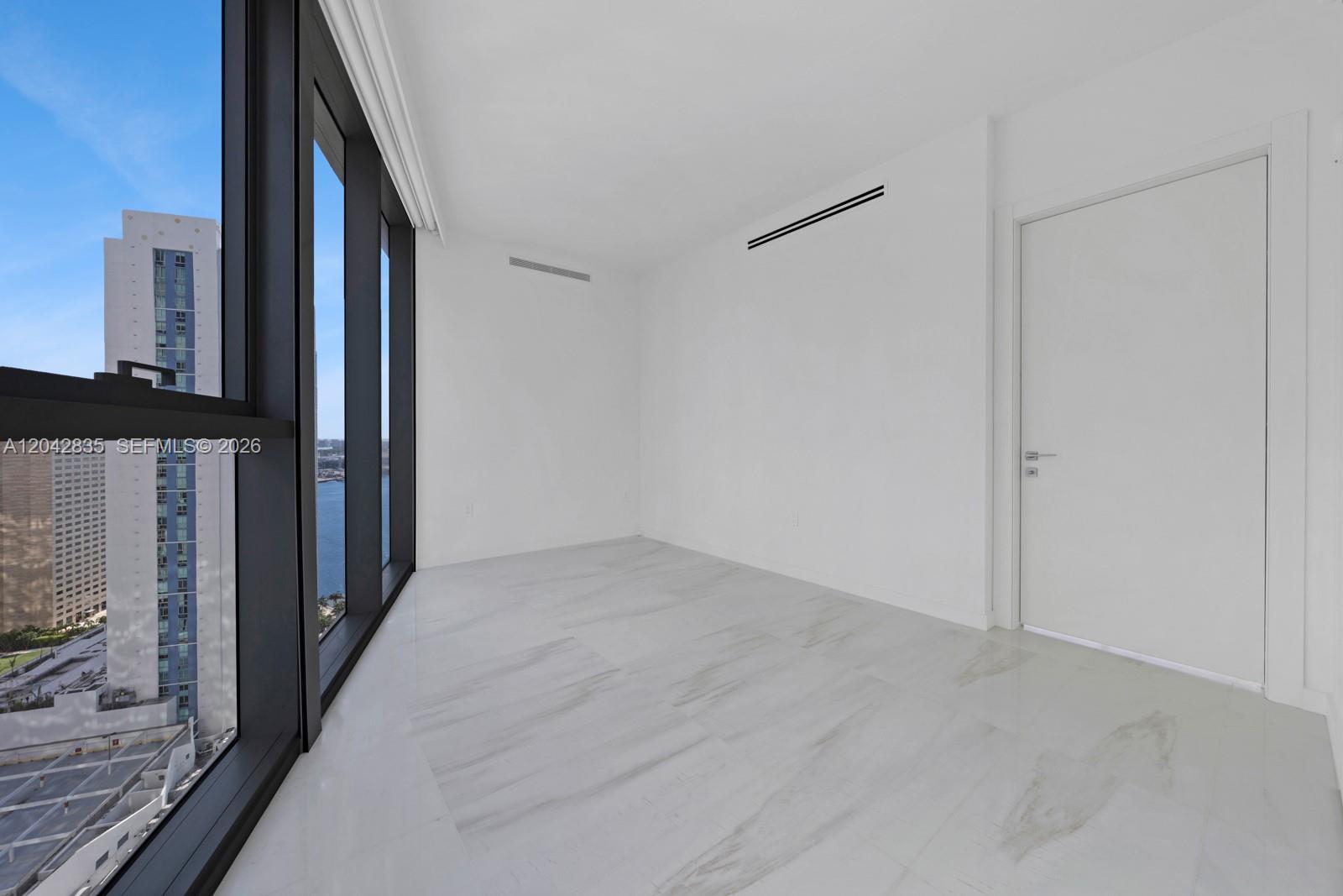 300 Biscayne Boulevard Way 2701 Property Photo 28