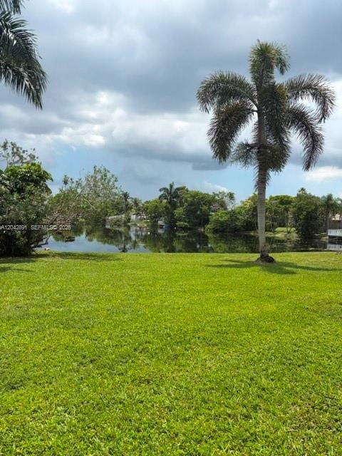 2741 N Pine Island Road 109 Property Photo 3