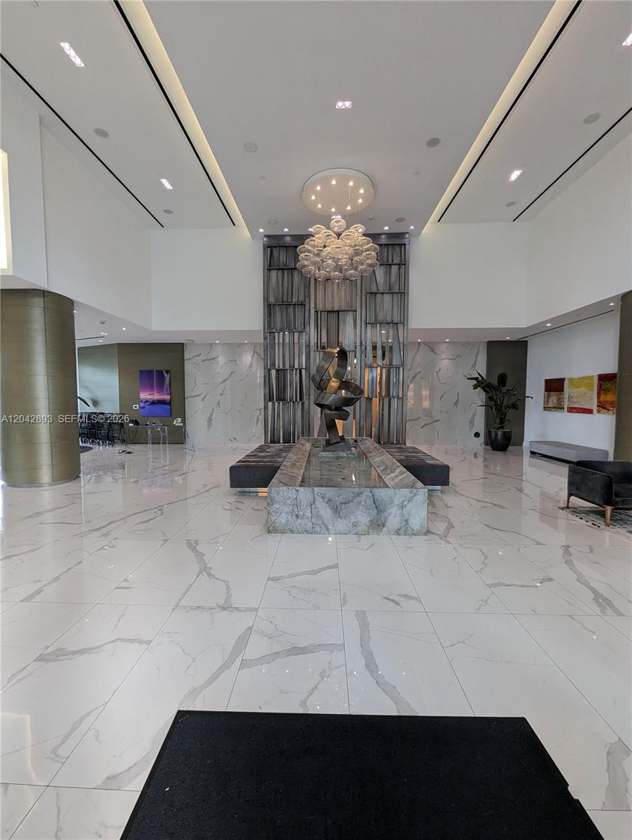 17111 E Biscayne Boulevard 1011 Property Photo 5
